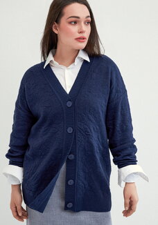 Кардиган с V-образным вырезом свободный