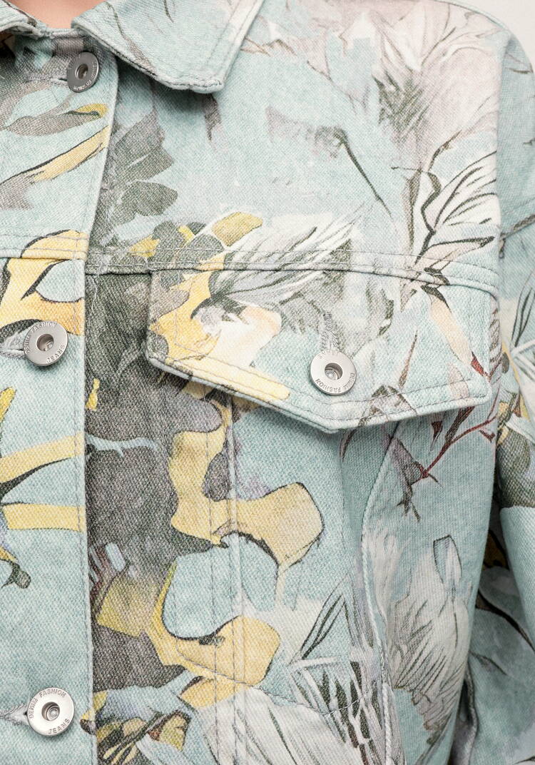 Джинсовая куртка с цветочными мотивами шир.  750, рис. 5