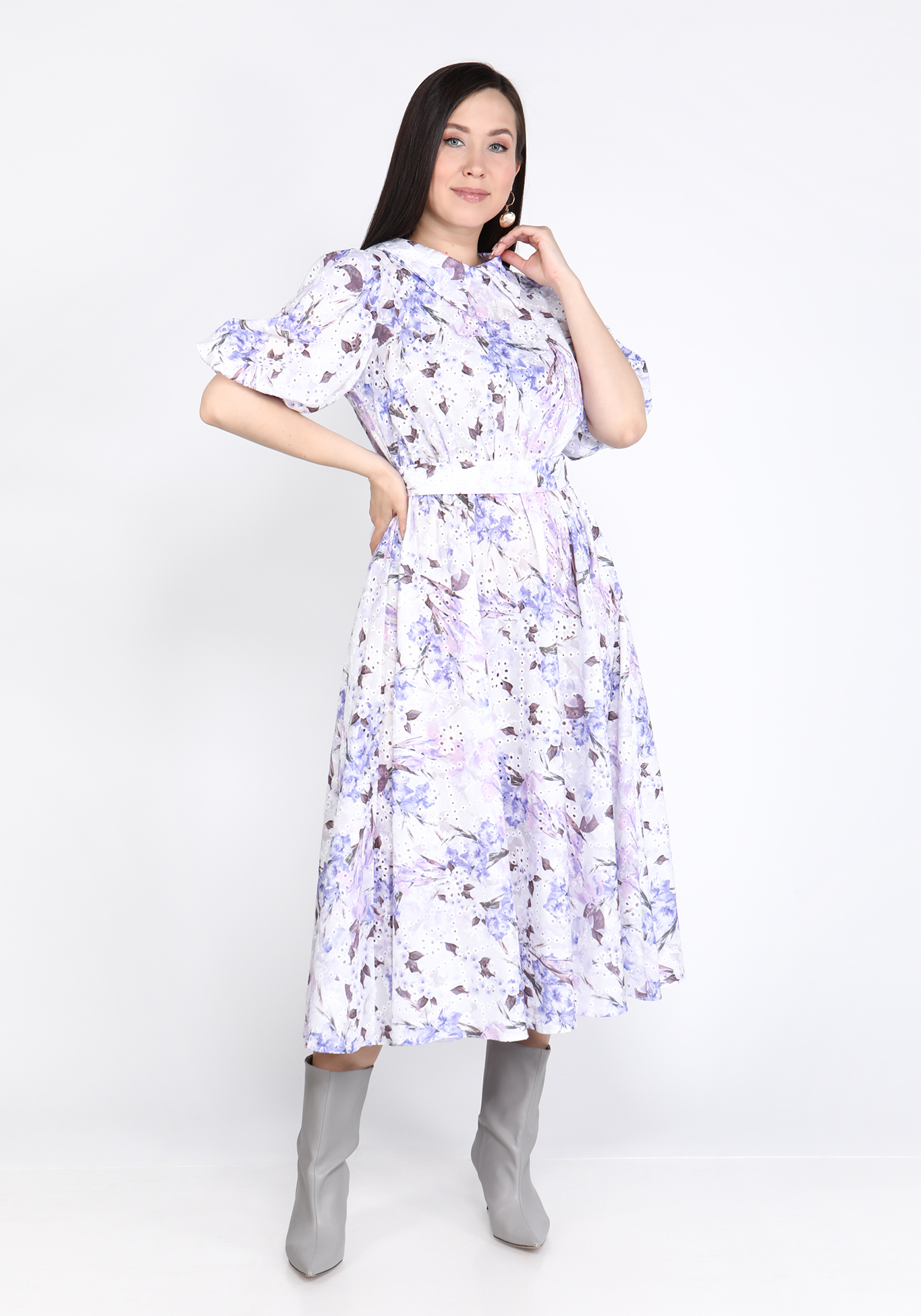 Платье из шитья с цветочным принтом