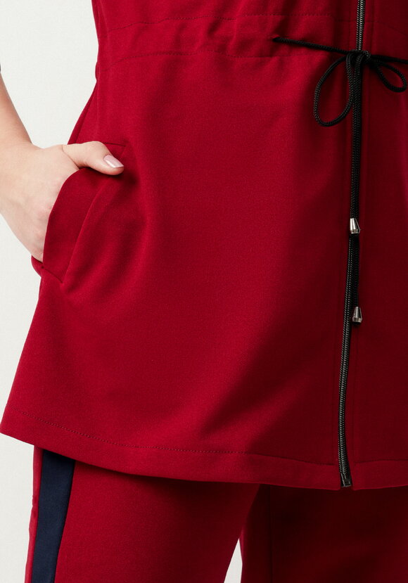 Костюм спортивный (брюки и ветровка) шир.  580, рис. 32