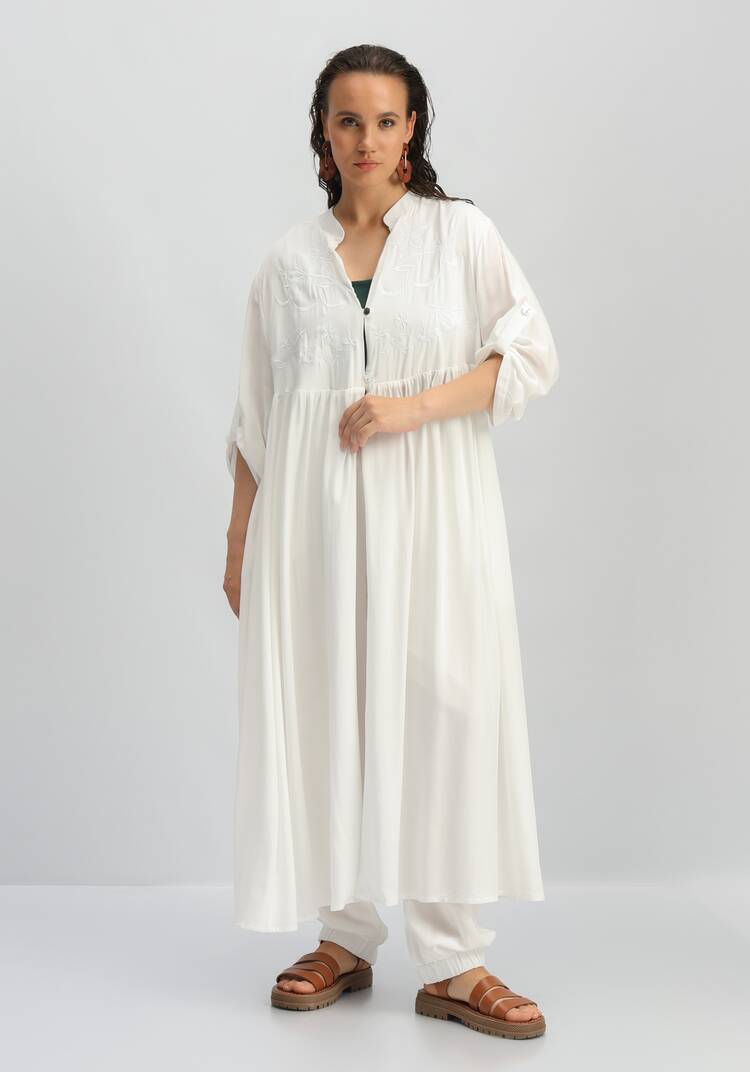 Рубашка удлиненная с вышивкой на кокетке шир.  750, рис. 38