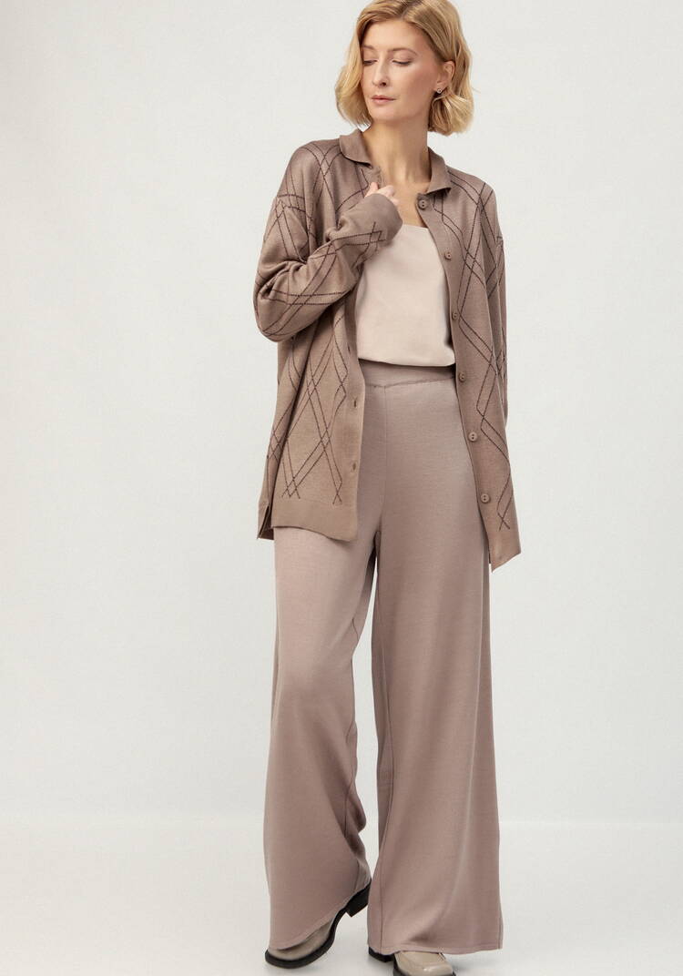 Брюки прямые свободной посадки на резинке шир.  750, рис. 9