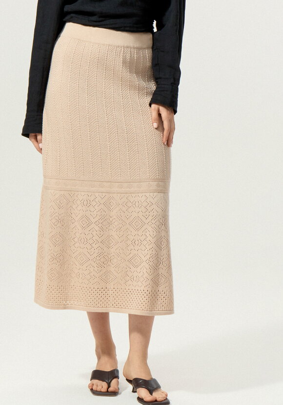 Юбка А-силуэта с каскадным рисунком шир.  580, рис. 2