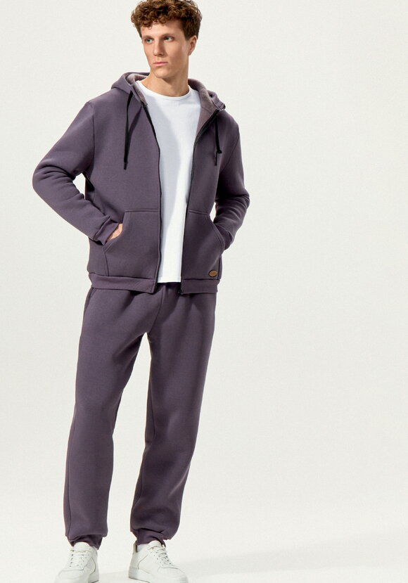 Толстовка с декоративной нашивкой на кармане шир.  580, рис. 25