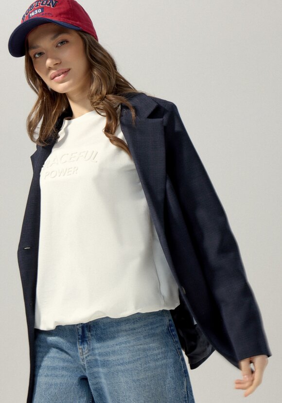 Свитшот с объемным принтом на груди шир.  580, рис. 1