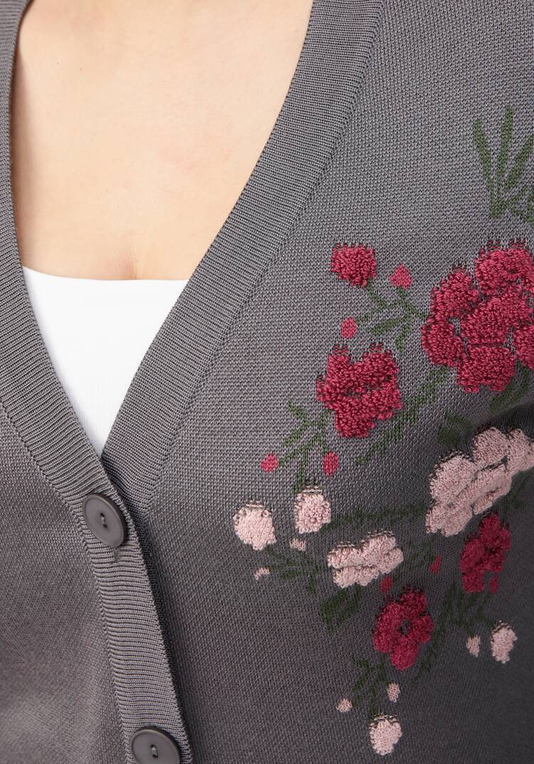 Кардиган с цветочным акцентом шир.  750, рис. 12