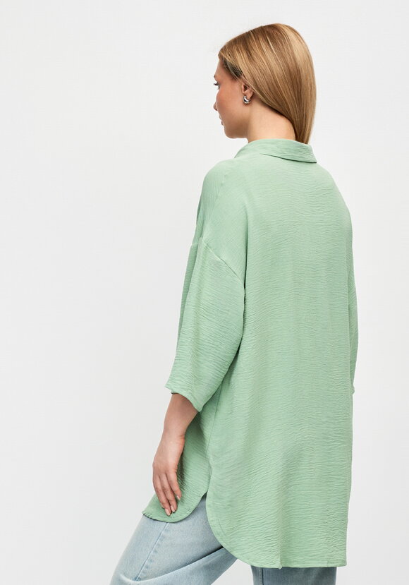 Рубашка удлиненная на пуговицах Лорелия шир.  580, рис. 3