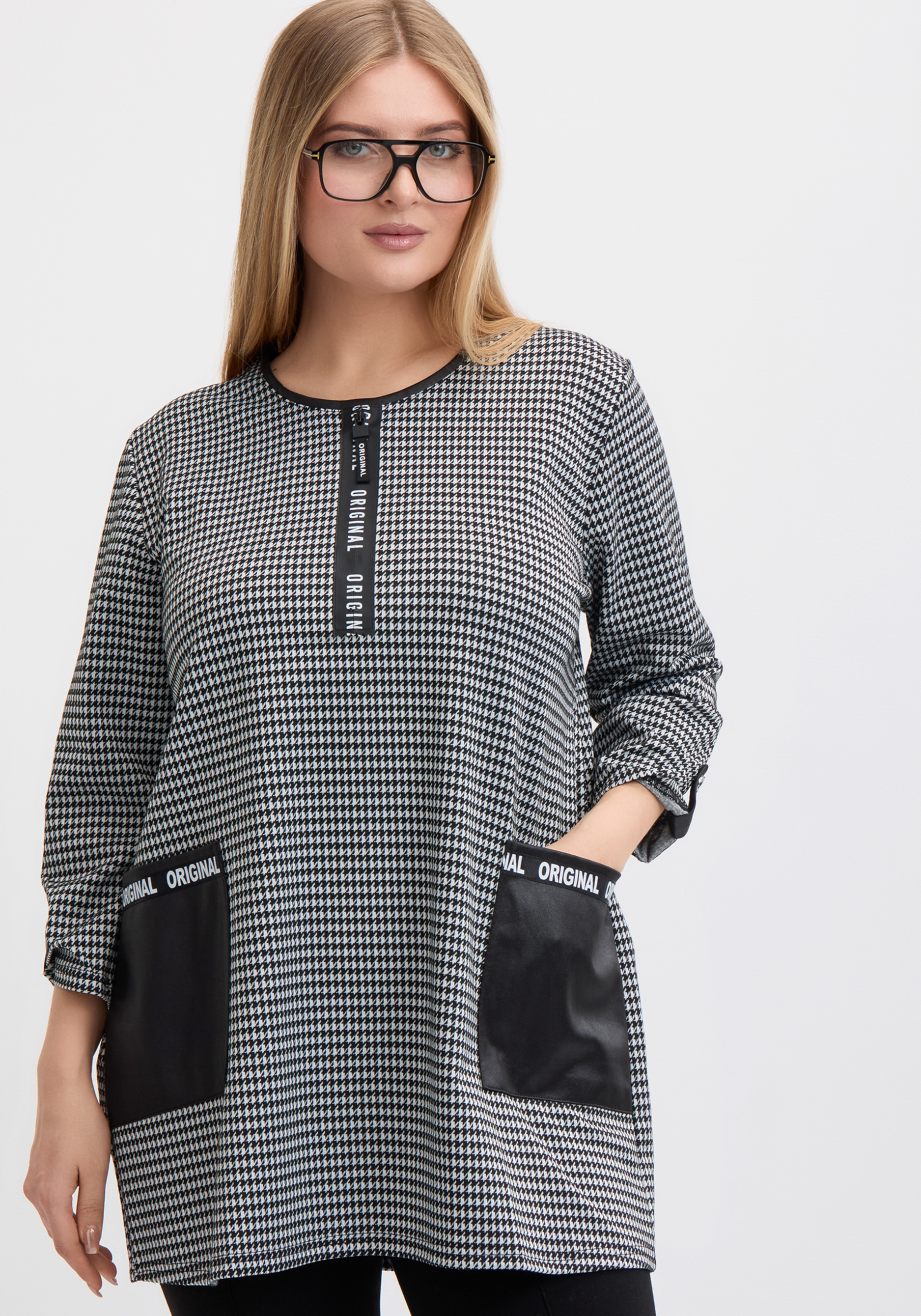 Туника контранстной отделки