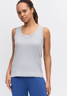 Майка из хлопка с кружевным шитьем