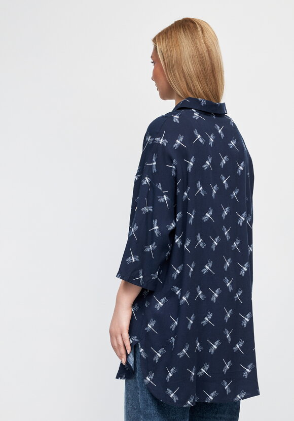 Рубашка удлиненная на пуговицах Лилия шир.  580, рис. 9