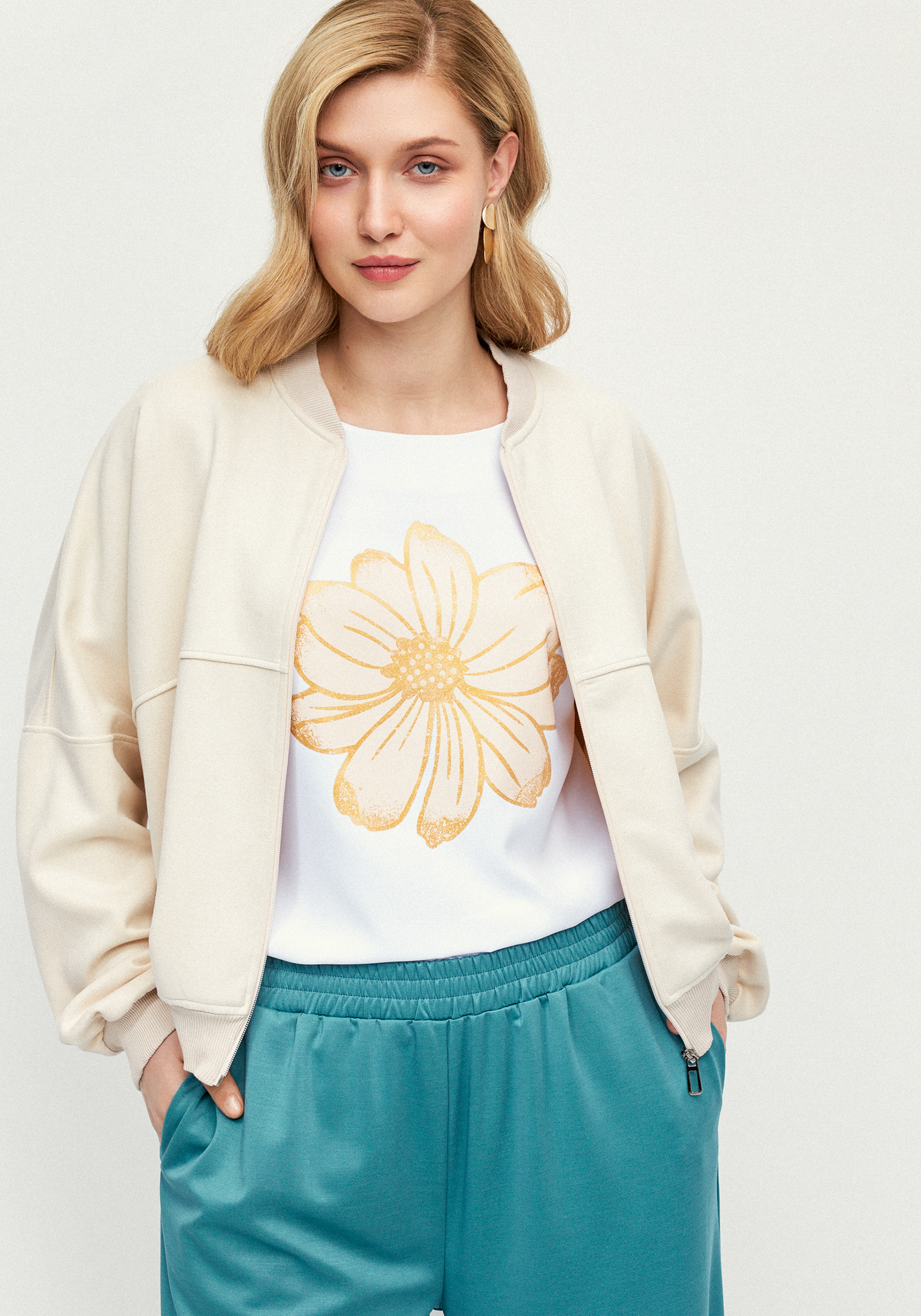 Блуза с принтом с напылением 1999₽