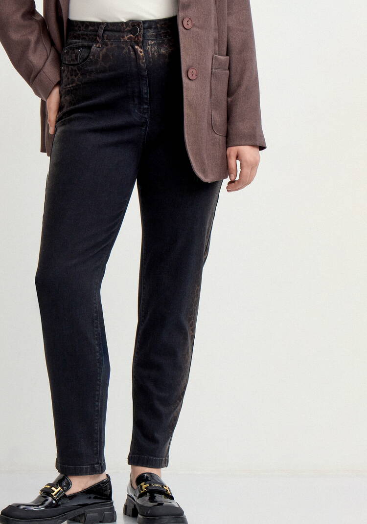 Джинсы с леопардовым напылением шир.  750, рис. 10