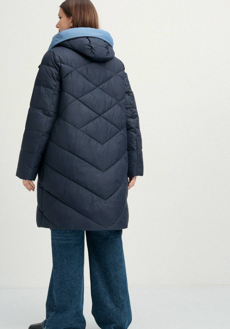 Пуховик с капюшоном и фактурной стежкой шир.  750, рис. 13