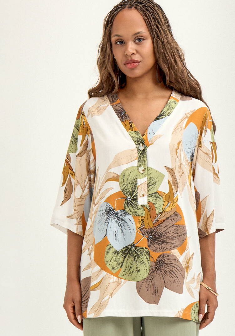 Блуза из штапеля с тропическим принтом шир.  750, рис. 12