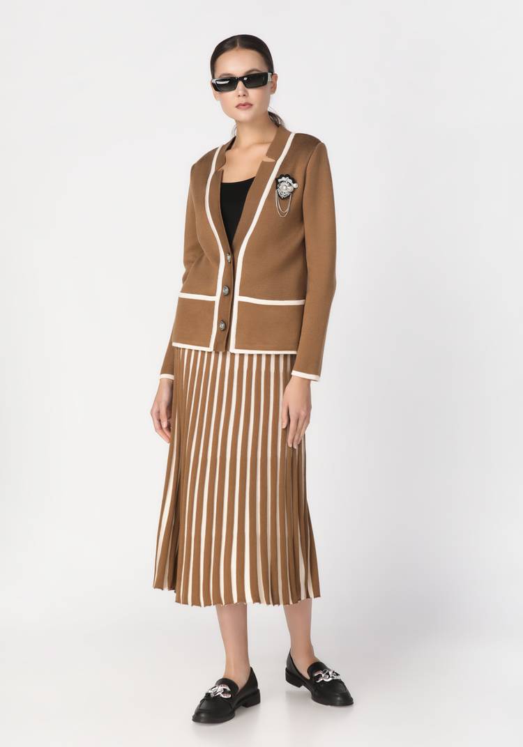 Жакет женский с контрастным кантом шир.  750, рис. 10