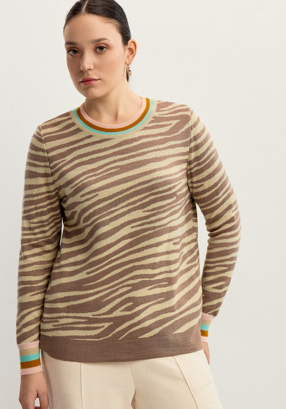 Джемпер с жаккардовым рисунком шир.  580, рис. 27