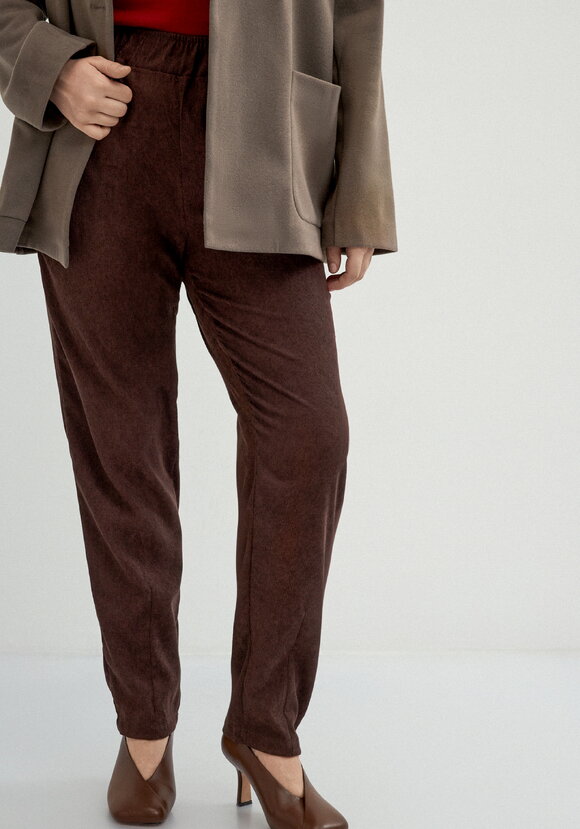 Брюки из микровельвета с комфортным поясом шир.  580, рис. 22