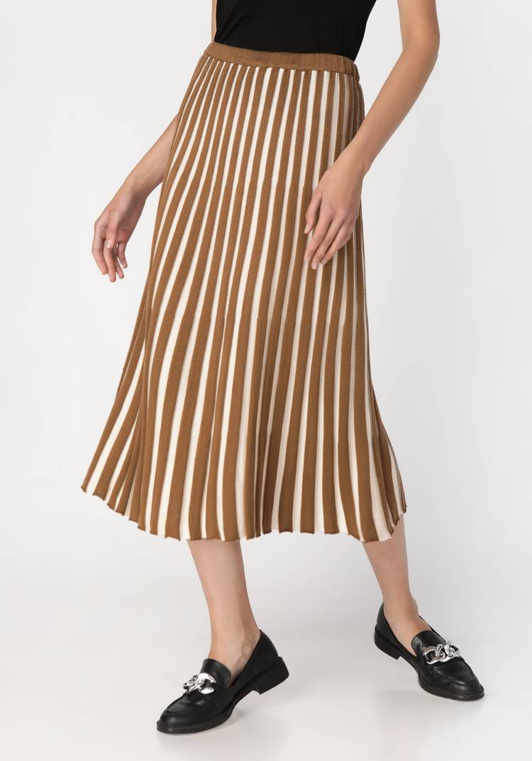 Юбка женская с контрастным плиссе шир.  750, рис. 7