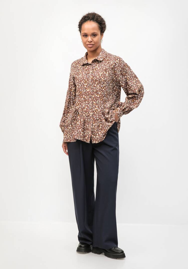 Блуза с круглым воротником на стойке шир.  750, рис. 2