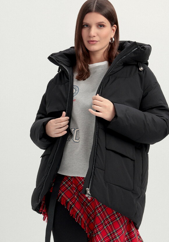 Пуховик стеганый с накладными карманами шир.  580, рис. 33