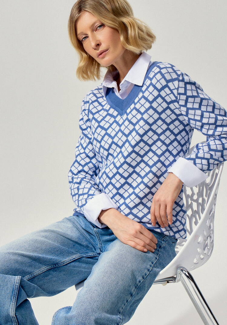 Джемпер женский с V-образным вырезом шир.  750, рис. 12