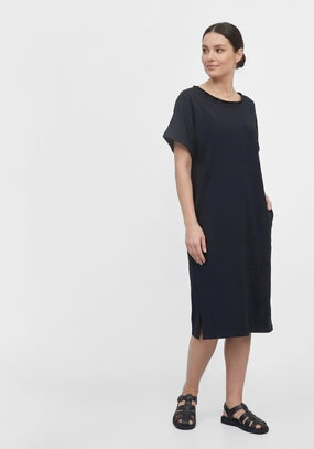 Платье свободного кроя с карманaми