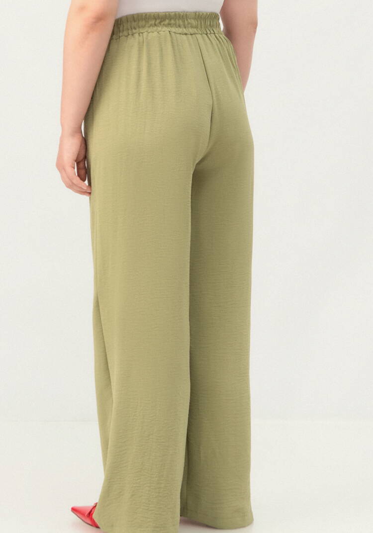 Брюки с карманами, свободного кроя шир.  750, рис. 44