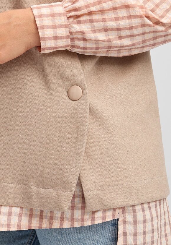 Жилет А-силуэта с дизайнерской застёжкой шир.  580, рис. 6