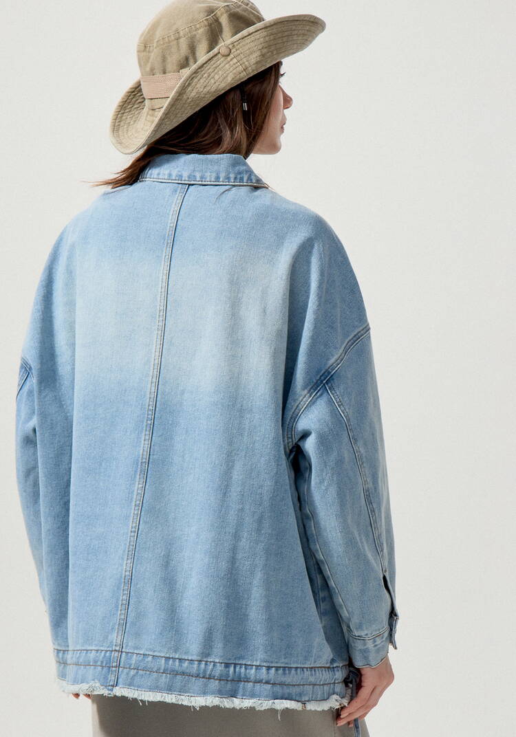 Джинсовая куртка со стразами на карманах шир.  750, рис. 3