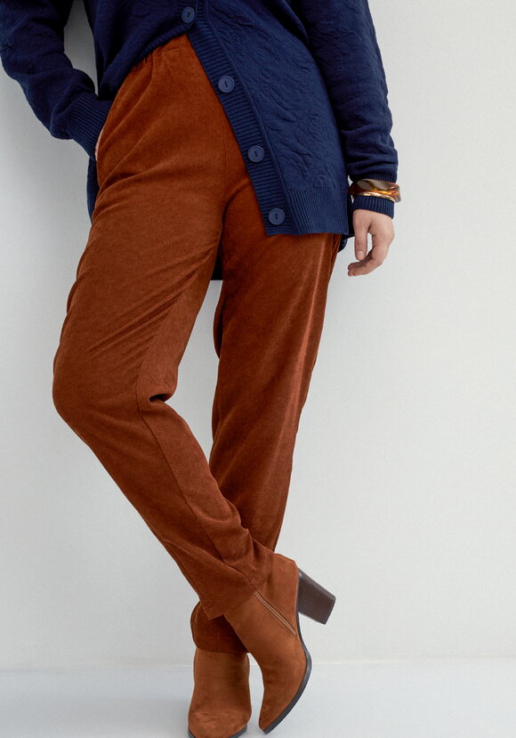 Брюки из микровельвета с комфортным поясом шир.  580, рис. 46