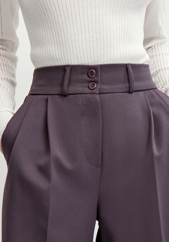 Брюки классические с защипами шир.  580, рис. 6