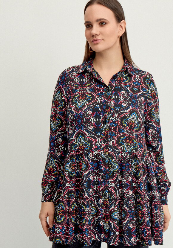 Блуза А-силуэта с ярусами шир.  580, рис. 32