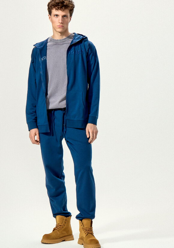 Толстовка с вышивкой и капюшоном шир.  580, рис. 26