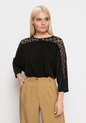 Блуза со вставкой из кружева