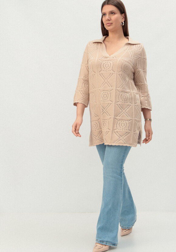 Туника с ажурным рисунком и воротником поло шир.  580, рис. 29