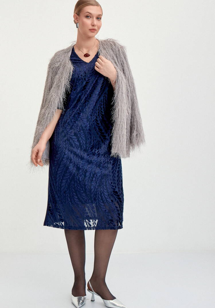 Платье из панбархата и трикотажа шир.  750, рис. 8