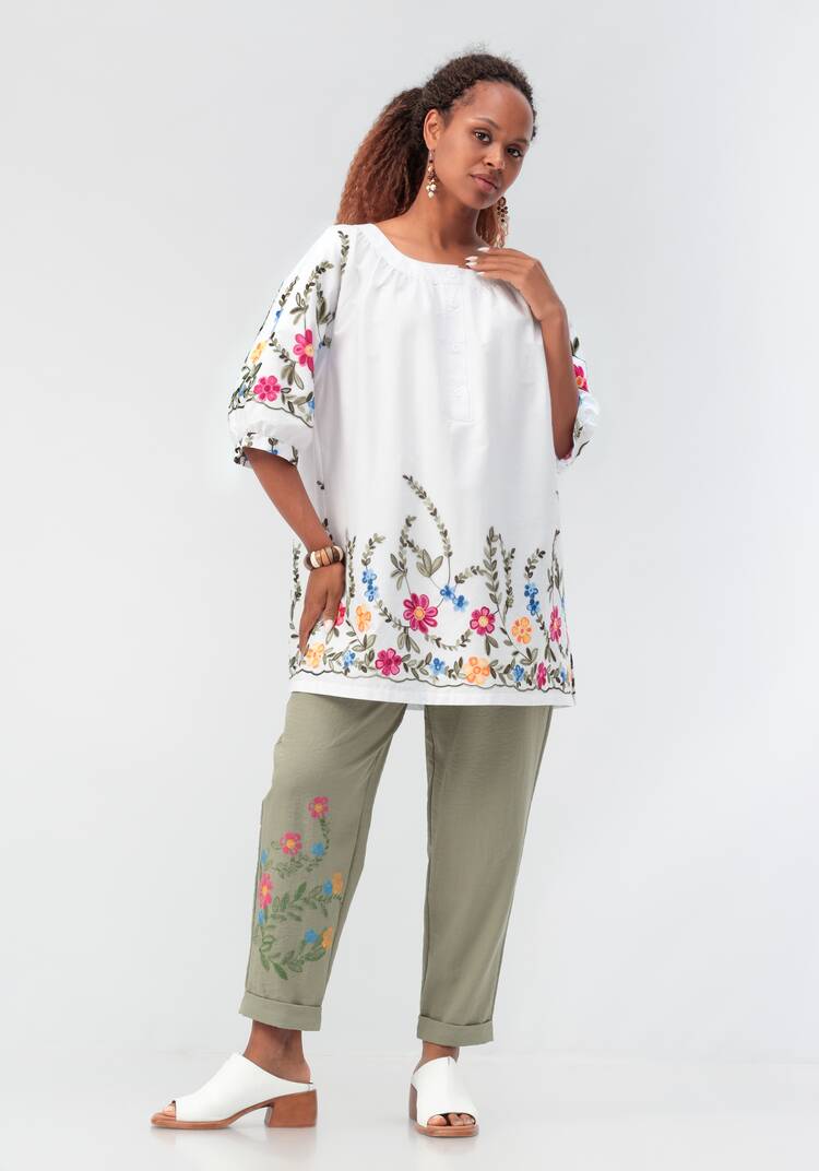 Блуза с цветочной вышивкой и рукавом реглан шир.  750, рис. 20