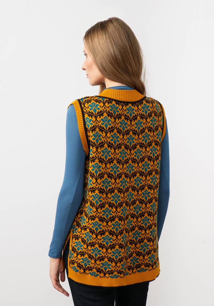 Жилет женский с цветочным рисунком шир.  750, рис. 29