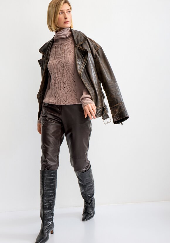 Свитер с ажурным рисунком шир.  580, рис. 38