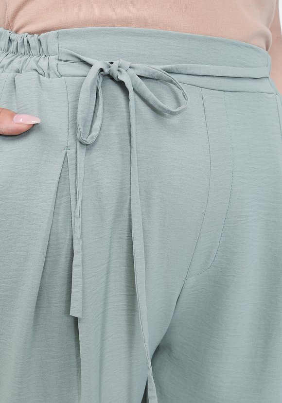 Брюки свободного кроя на эластичной ленте шир.  580, рис. 13