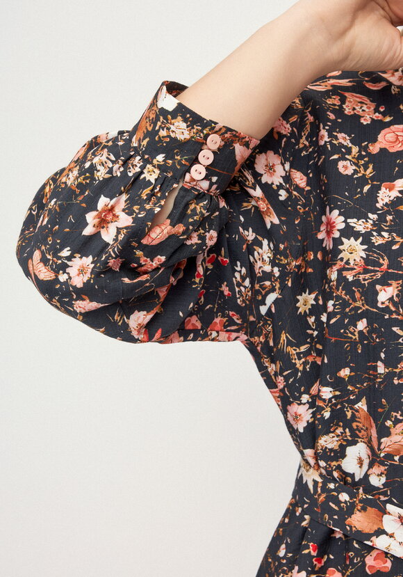 Платье с принтом по рукавам Герда шир.  580, рис. 16