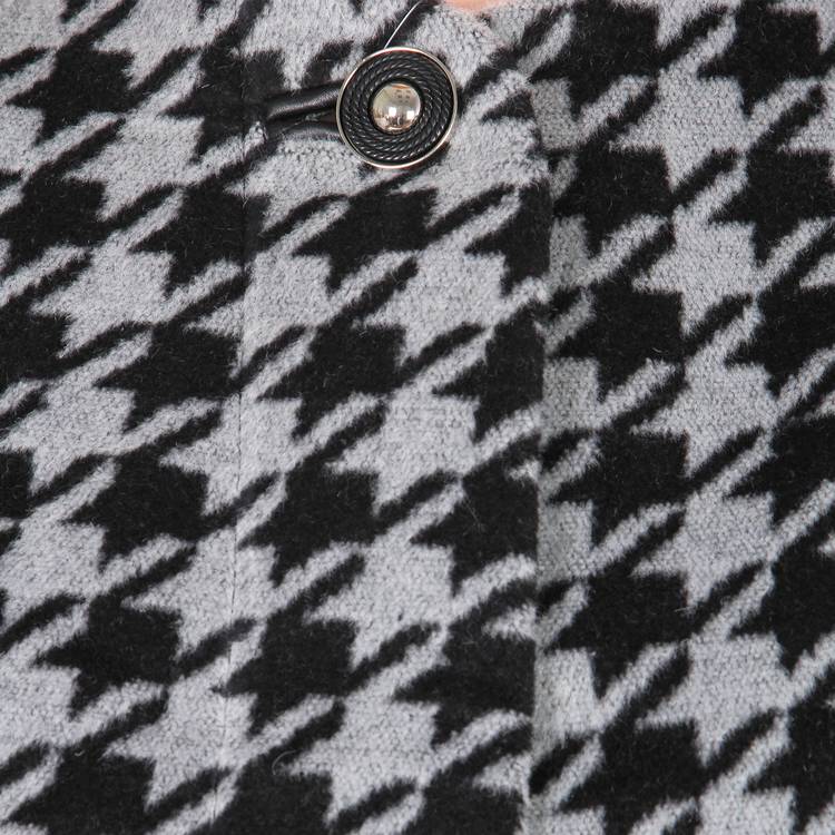 Пальто с контрастными рукавами шир.  750, рис. 16