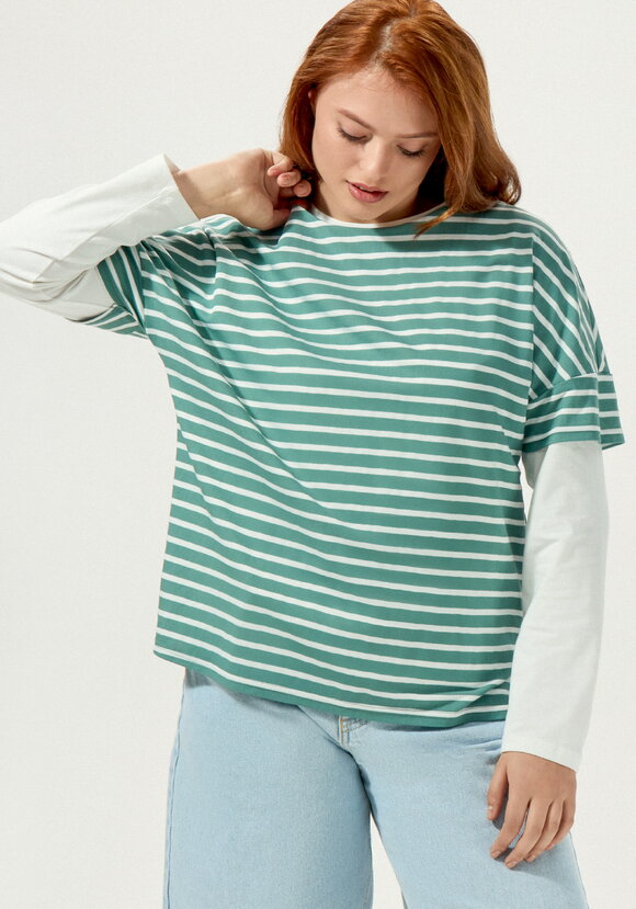 Футболка в горизонтальную полоску шир.  580, рис. 16