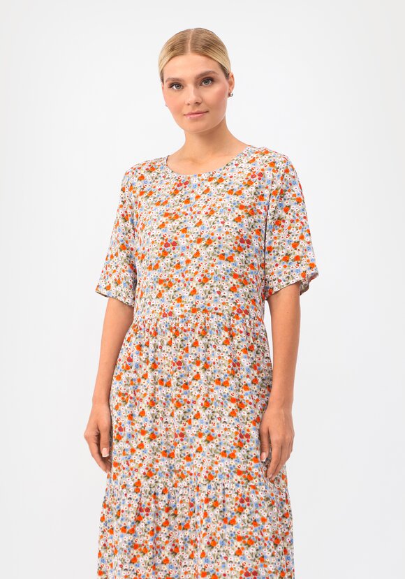 Платье Яркий цветок шир.  580, рис. 12