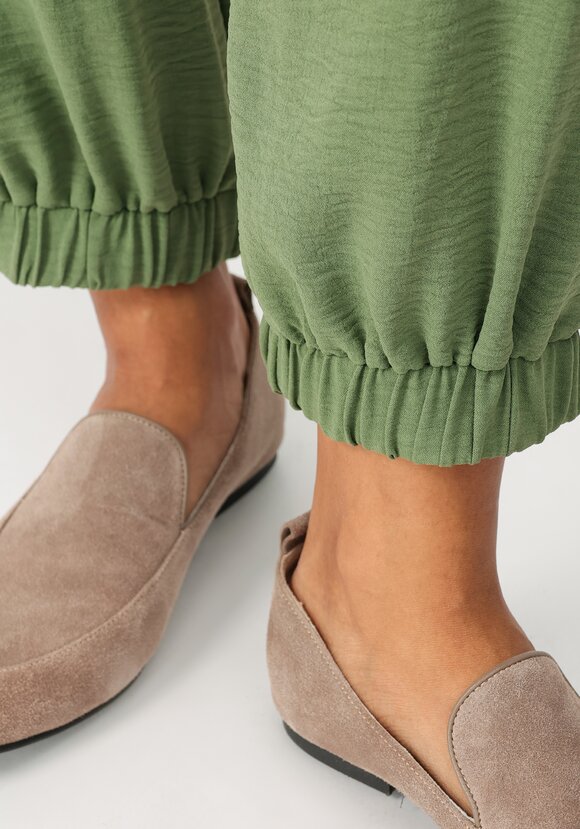 Брюки комфортные свободного кроя шир.  580, рис. 20