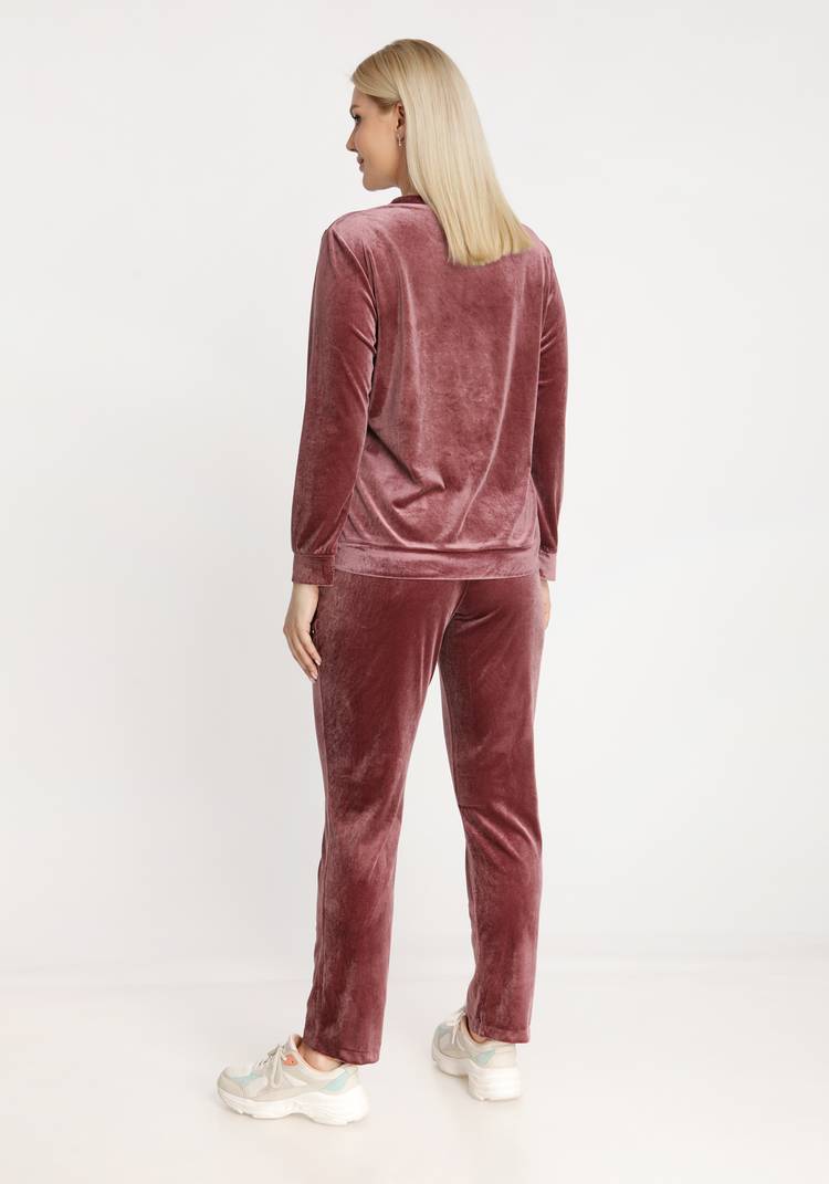 Костюм из бархата с аппликацией шир.  750, рис. 10