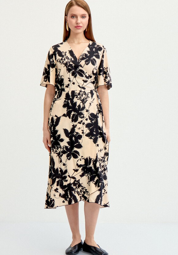 Платье с цвeточным принтом шир.  580, рис. 4