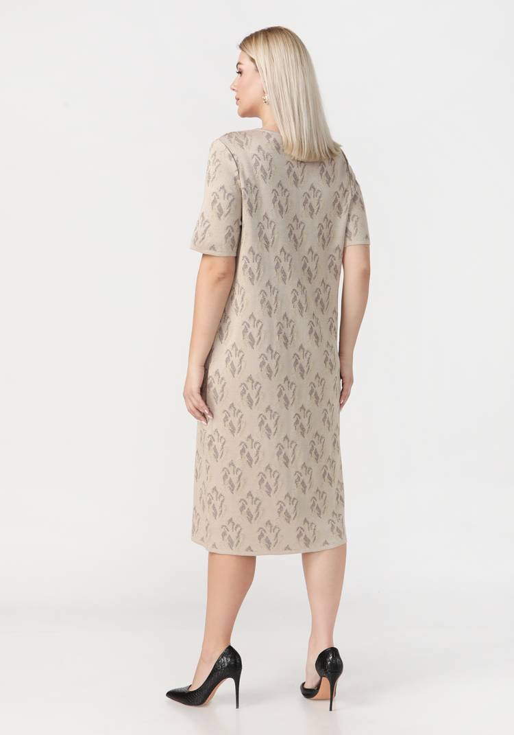 Платье с V-образным вырезом шир.  750, рис. 3