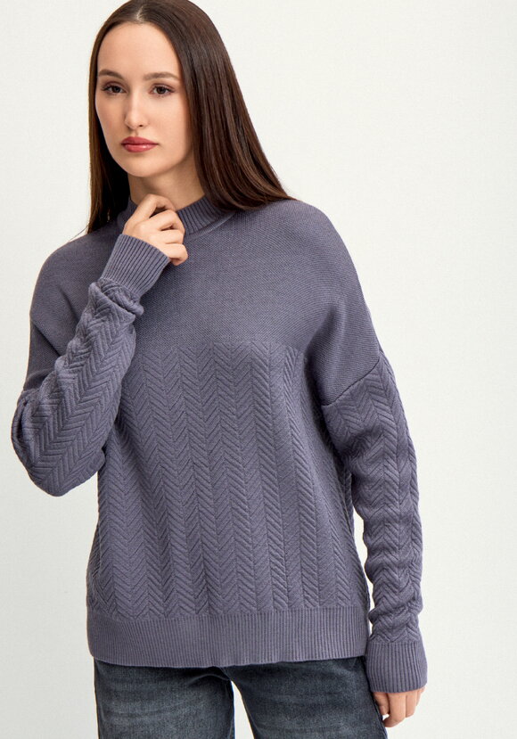 Джемпер с горлом и со спущенным плечом шир.  580, рис. 19