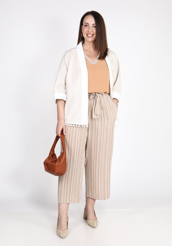 Блуза с коротким рукавом и отделкой на вороте шир.  580, рис. 1